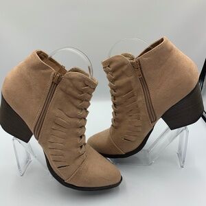 Coconut’s by Matisse (style Ally) woven zip ankle boots